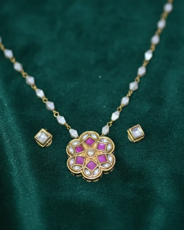 Pink_Brass_Necklace_Set_For_Women